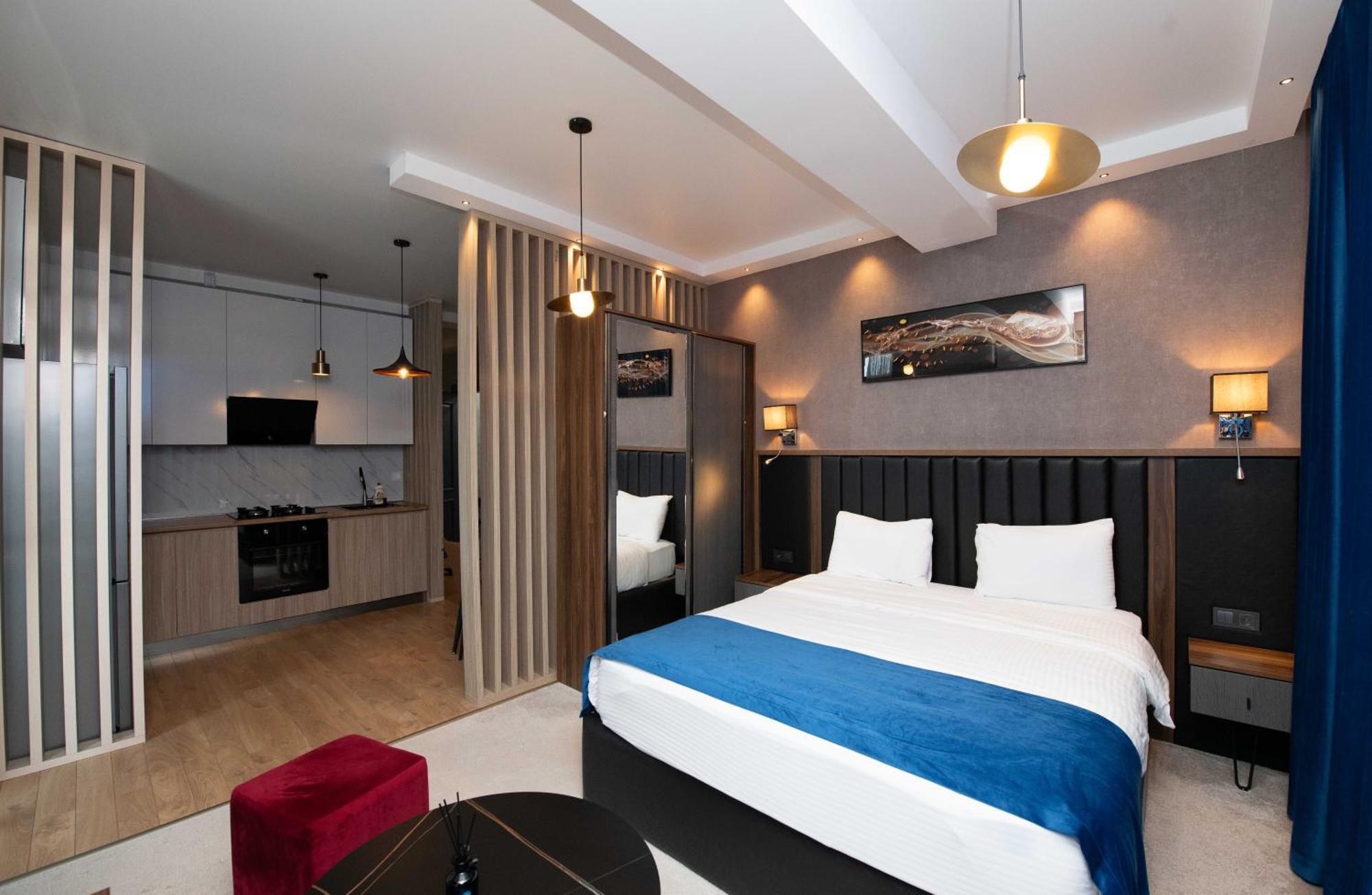 Gori Palace Apartments Экстерьер фото